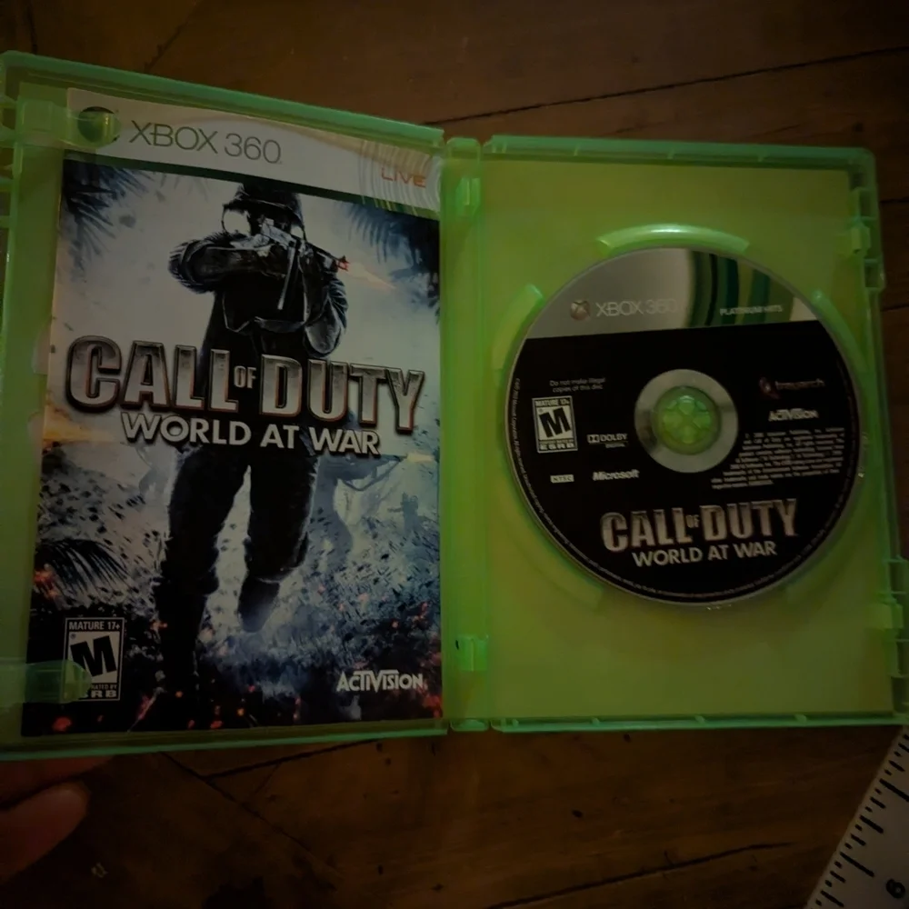 Call of Duty: World at War for Xbox 360 - Green Case